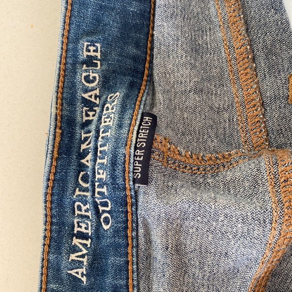 American Eagle denim shorts size 6 - Picture 3 of 3